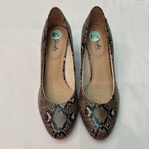 Life Stride Parigi Snakeskin Heels Almond Toe Pumps